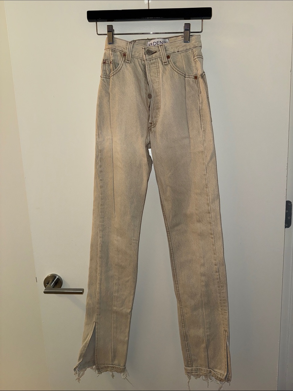 EB Denim Beige Women’s Slim Straight-Leg Jeans Size 23